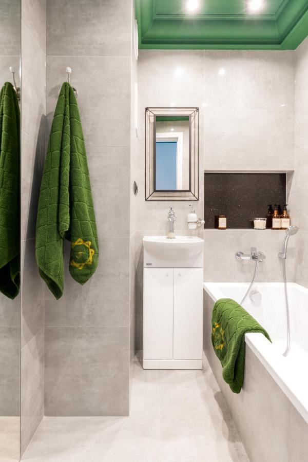 Szucha 27 By Homeprime Warsaw Ngoại thất bức ảnh
